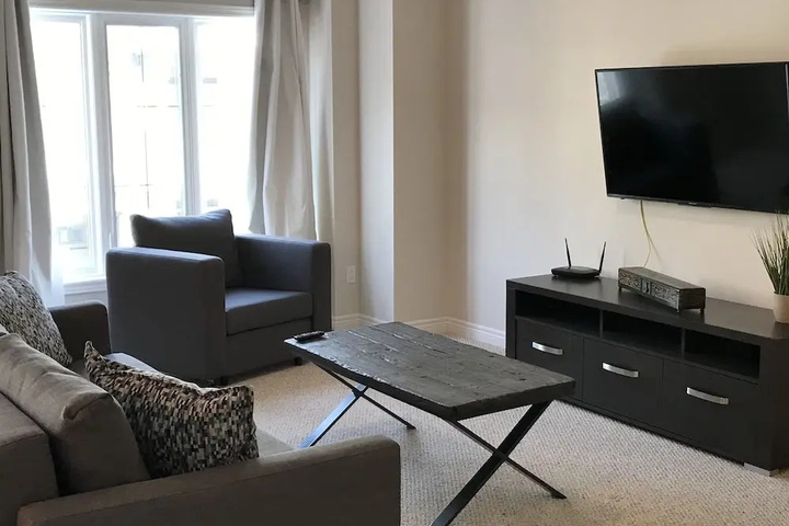 Room 4 of 15