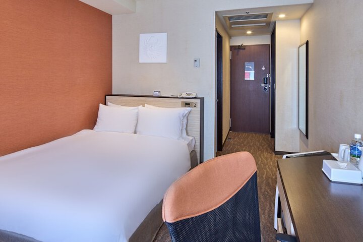 Room 14 of 145
