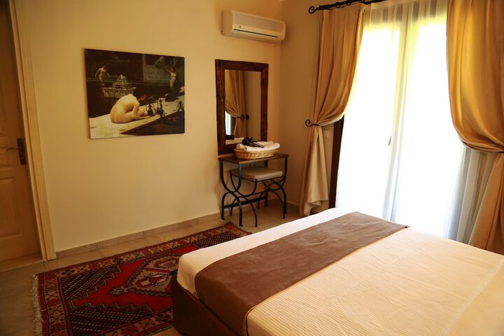 Room 4 of 31