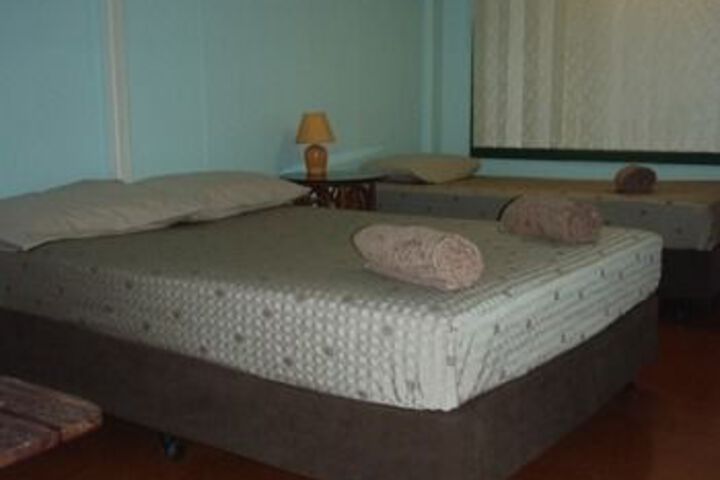 Room 32 of 69