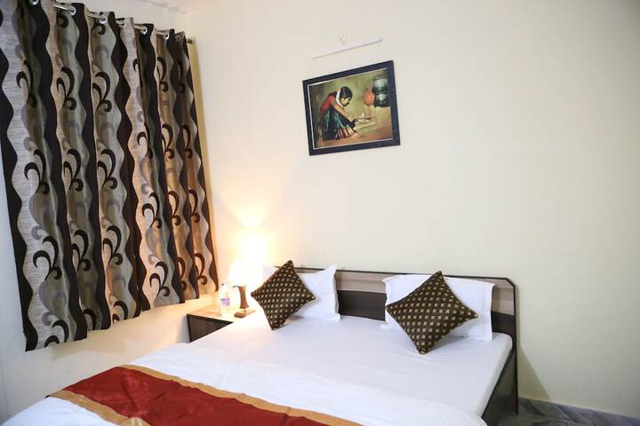 Room 9 of 55