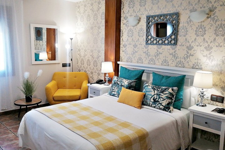 Room 6 of 67