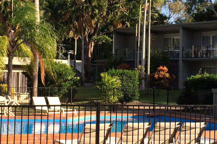 Hotel Pool