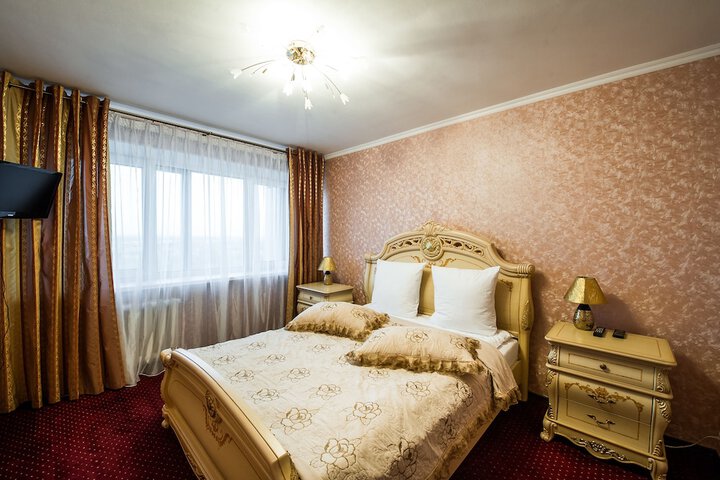 Room 22 of 38