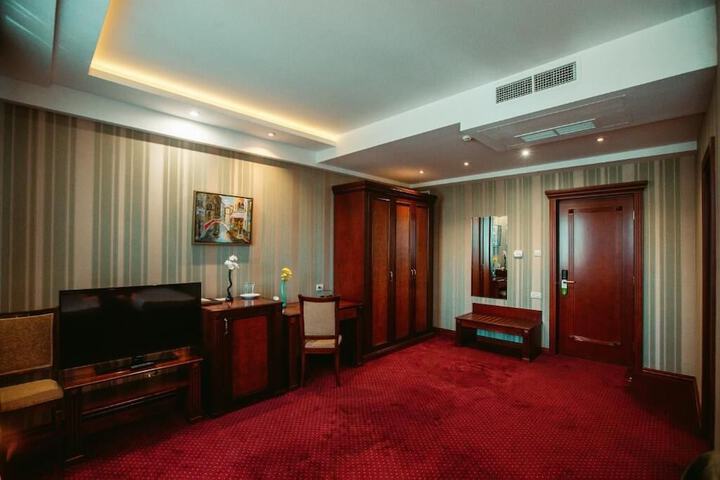 Room 31 of 68