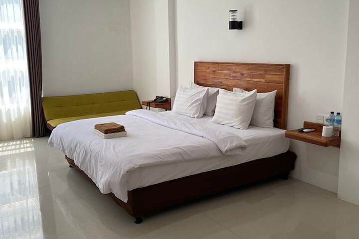 Room 18 of 43