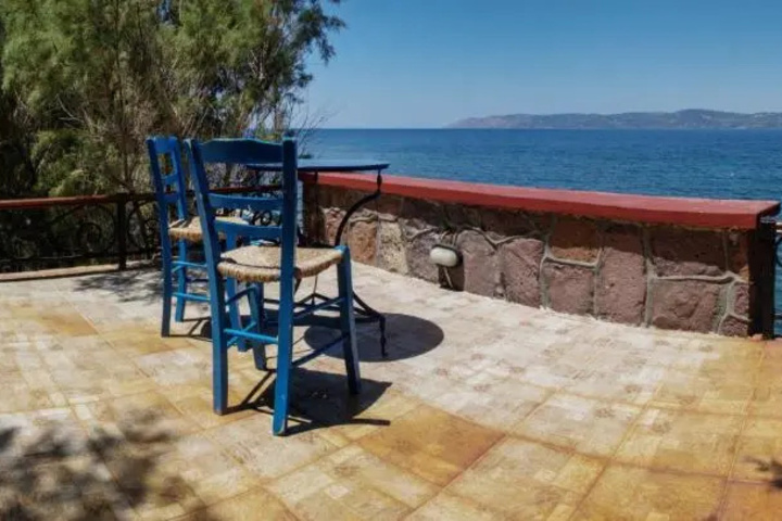 Terrace/Patio 7 of 14