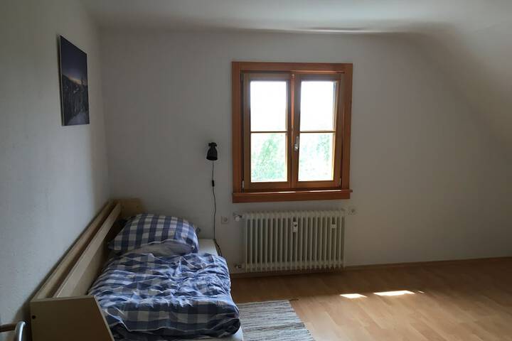 Room 7 of 48