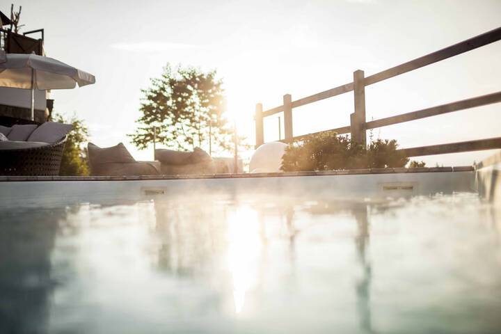 Pool 48 of 85