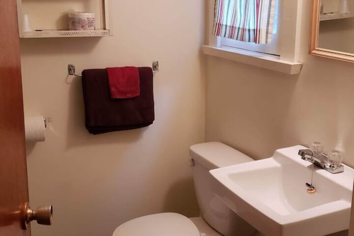 Room 154 of 215