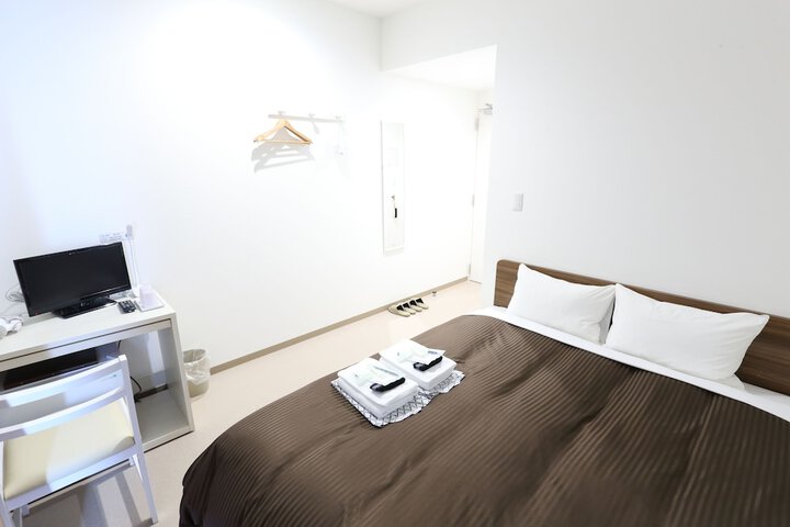 Room 9 of 64