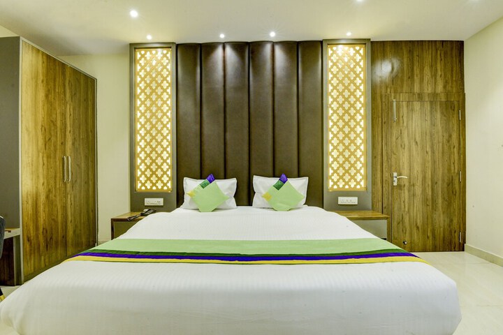 Room 19 of 53