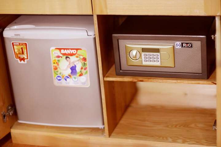 Room 8 of 29