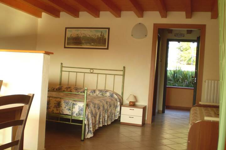 Room 5 of 49