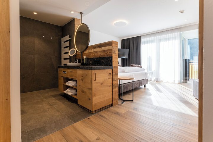 Room 7 of 95