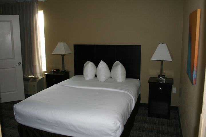 Room 12 of 71