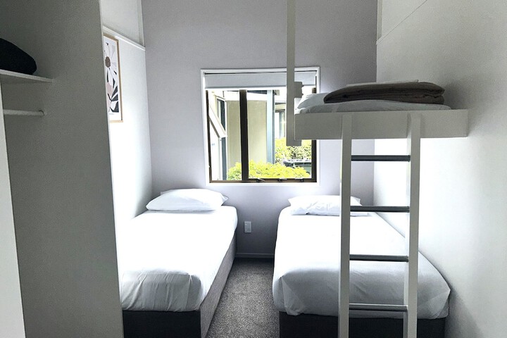 Room 19 of 52