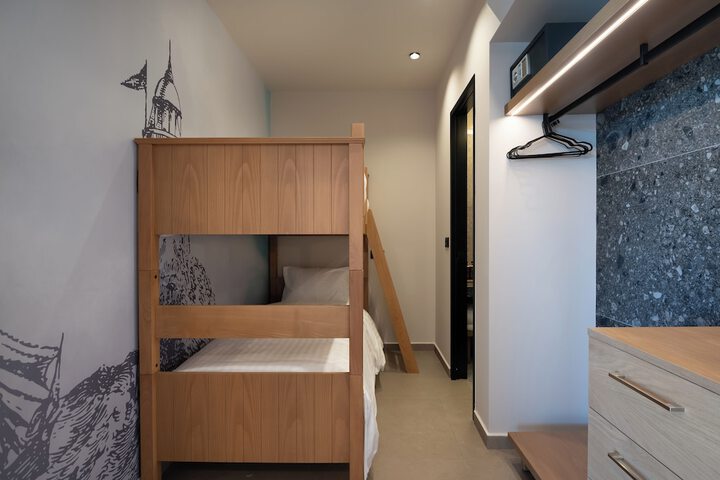 Room 20 of 68