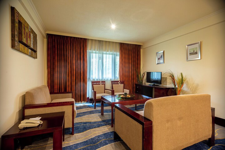 Room 8 of 41