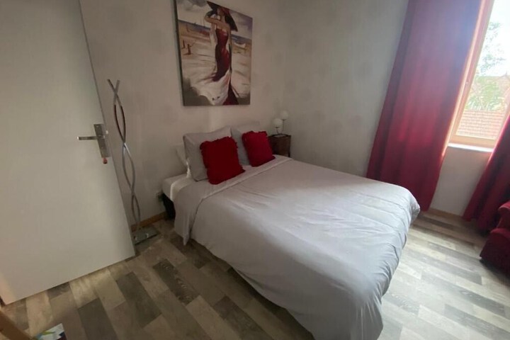 Room 16 of 39