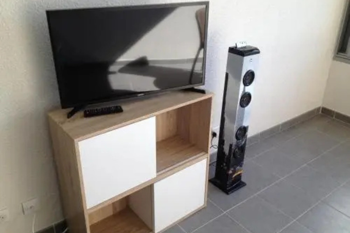 Room 5 of 14