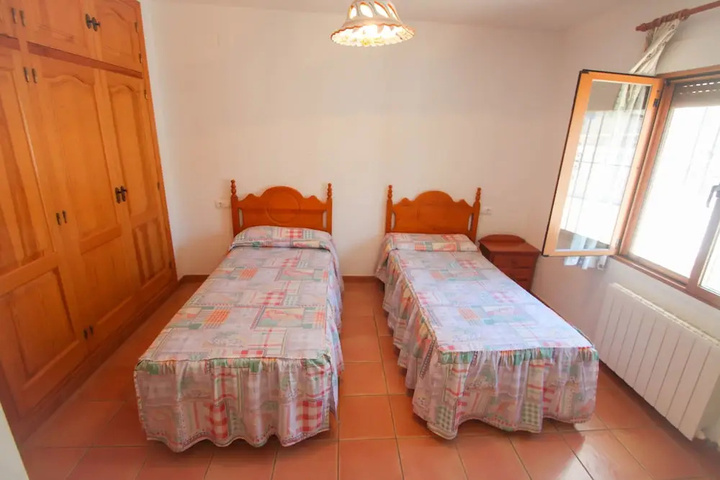 Room 3 of 12