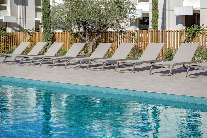 Hotel Pool