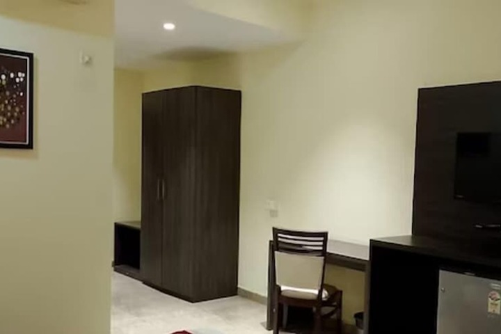 Room 7 of 50