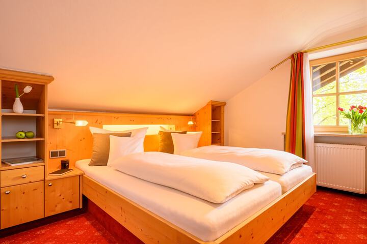 Room 7 of 49