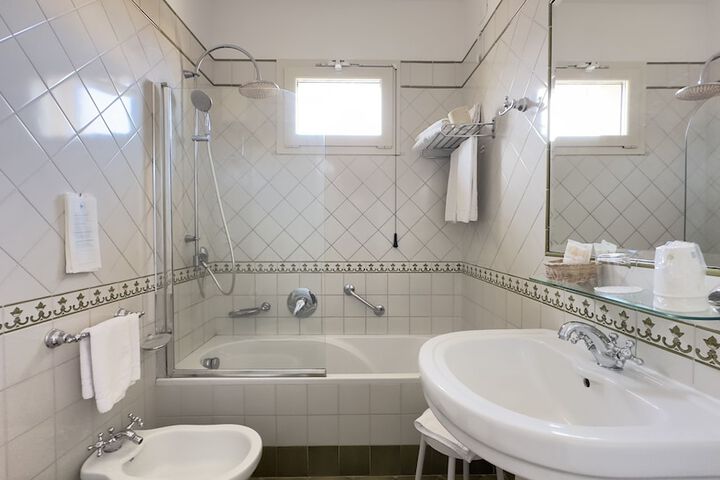 Bath Photo