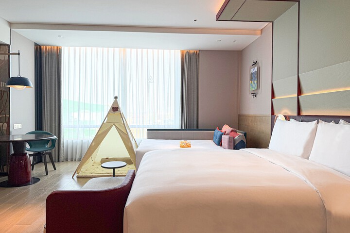 Room 47 of 65