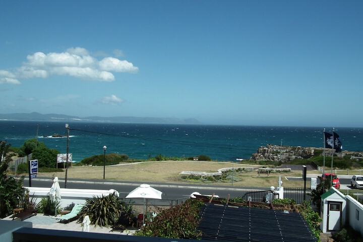 Hotel View 145 of 148
