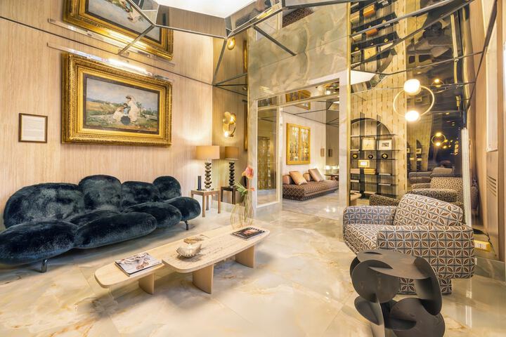 Guest Lobby