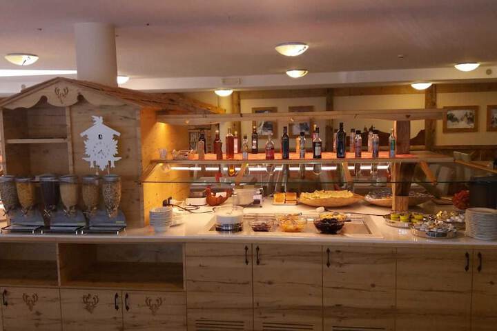 Breakfast buffet