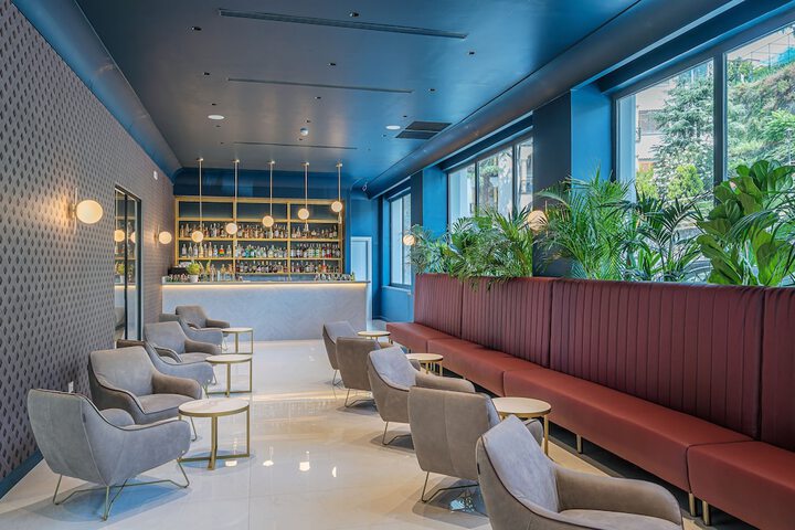 Lounge 156 of 211