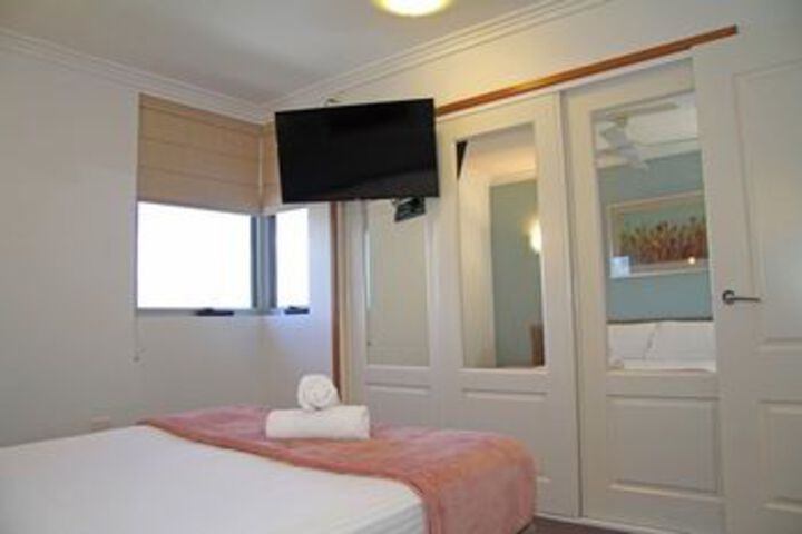 Room 46 of 107
