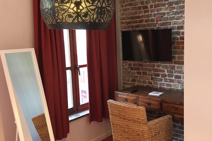 Room 7 of 36