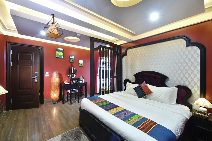 Room 30 of 64