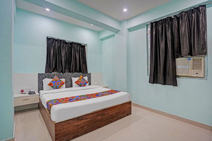 Room 11 of 23