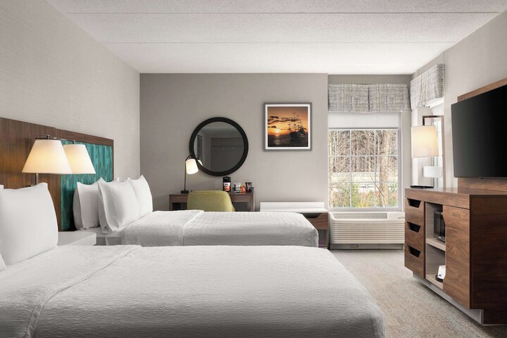 2 Queen Beds (9 of 9)