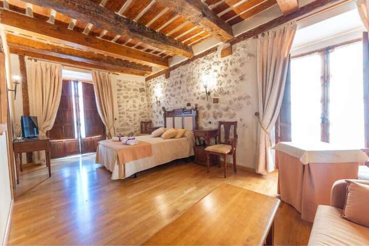 Room 3 of 11