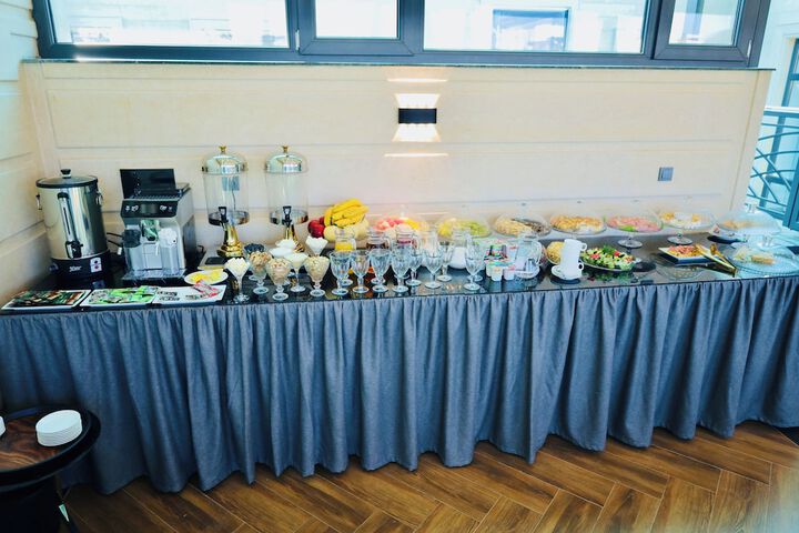 Dining 69 of 87