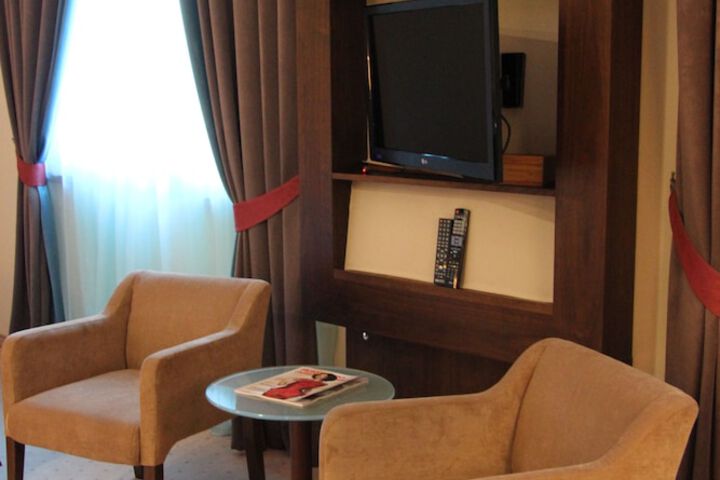 Room 44 of 81