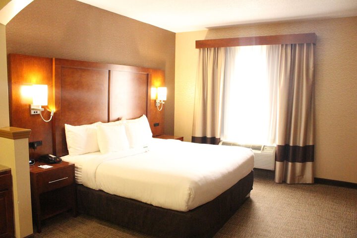 Suite 2 Queen Beds (44 of 51)