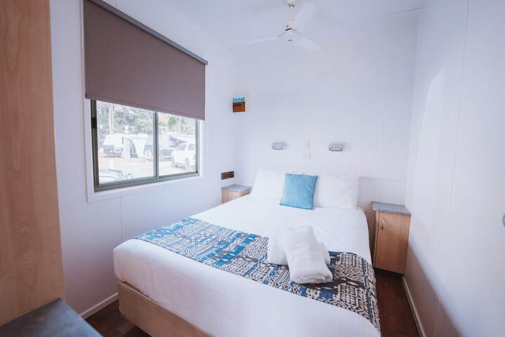 Room 16 of 52