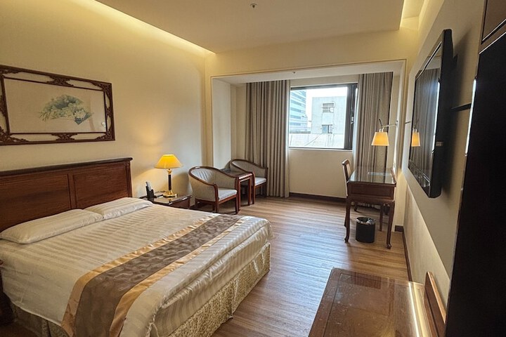 Room 14 of 46