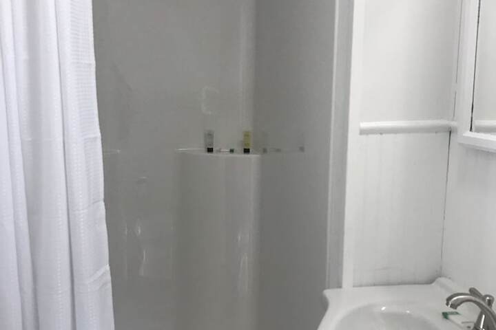 Room 30 of 42