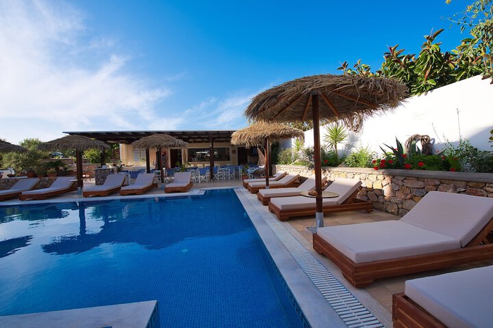 Pool 53 of 73