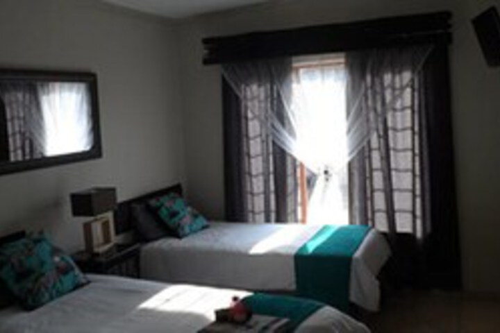 Room 14 of 22