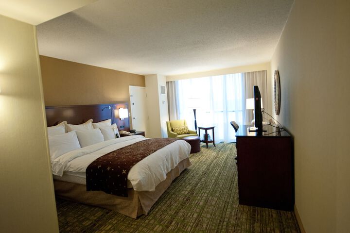 Room 6 of 60